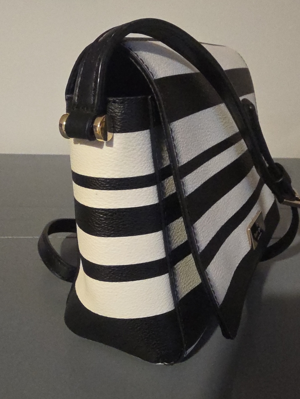 KATE SPADE NEW YORK Arbour Hill Avva Crossbody Bag - Picture 5 of 12